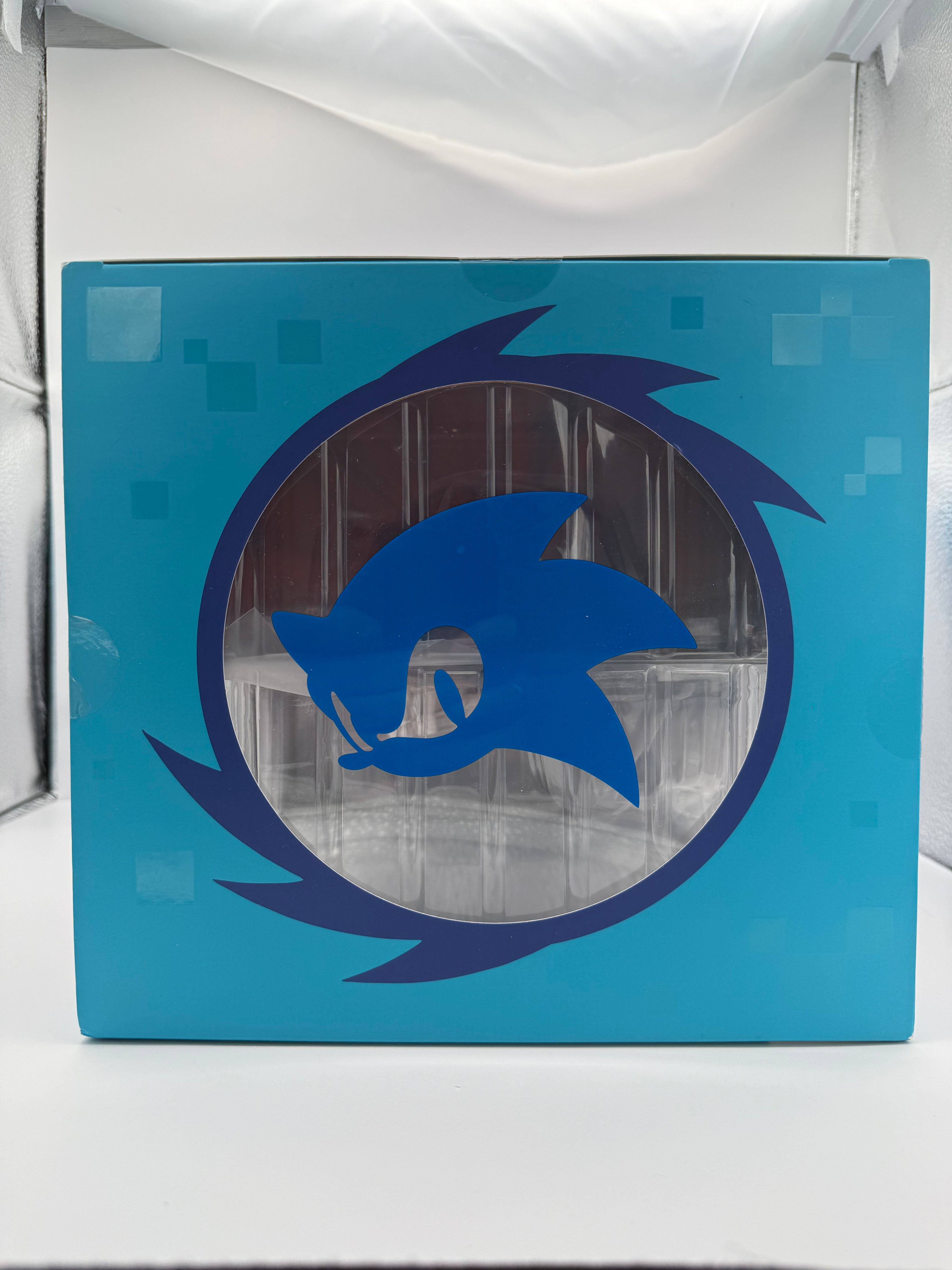 Sonic Adventure 9" Statue Standard Edition – First 4 Figures