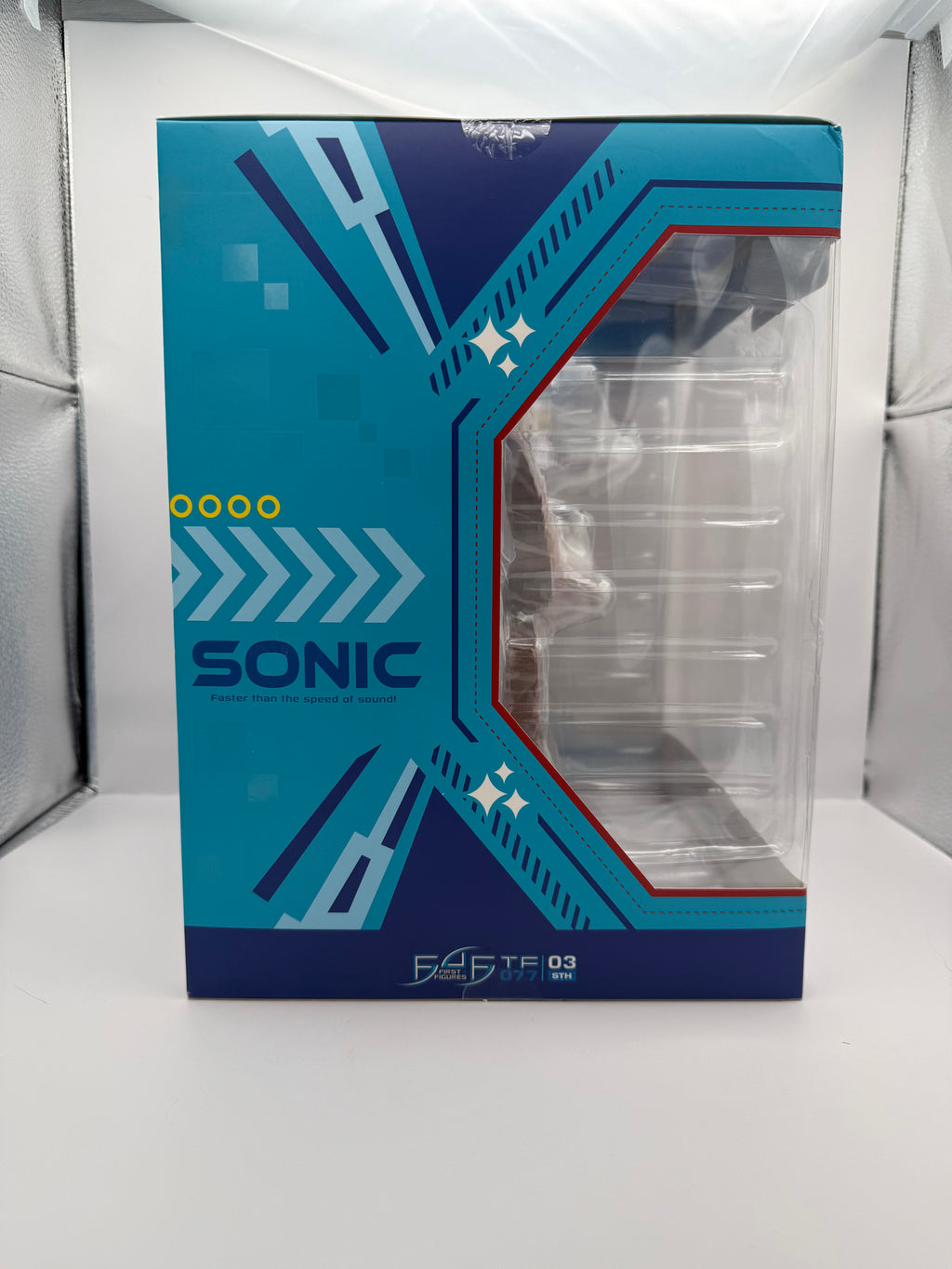 Sonic Adventure 9" Statue Standard Edition – First 4 Figures