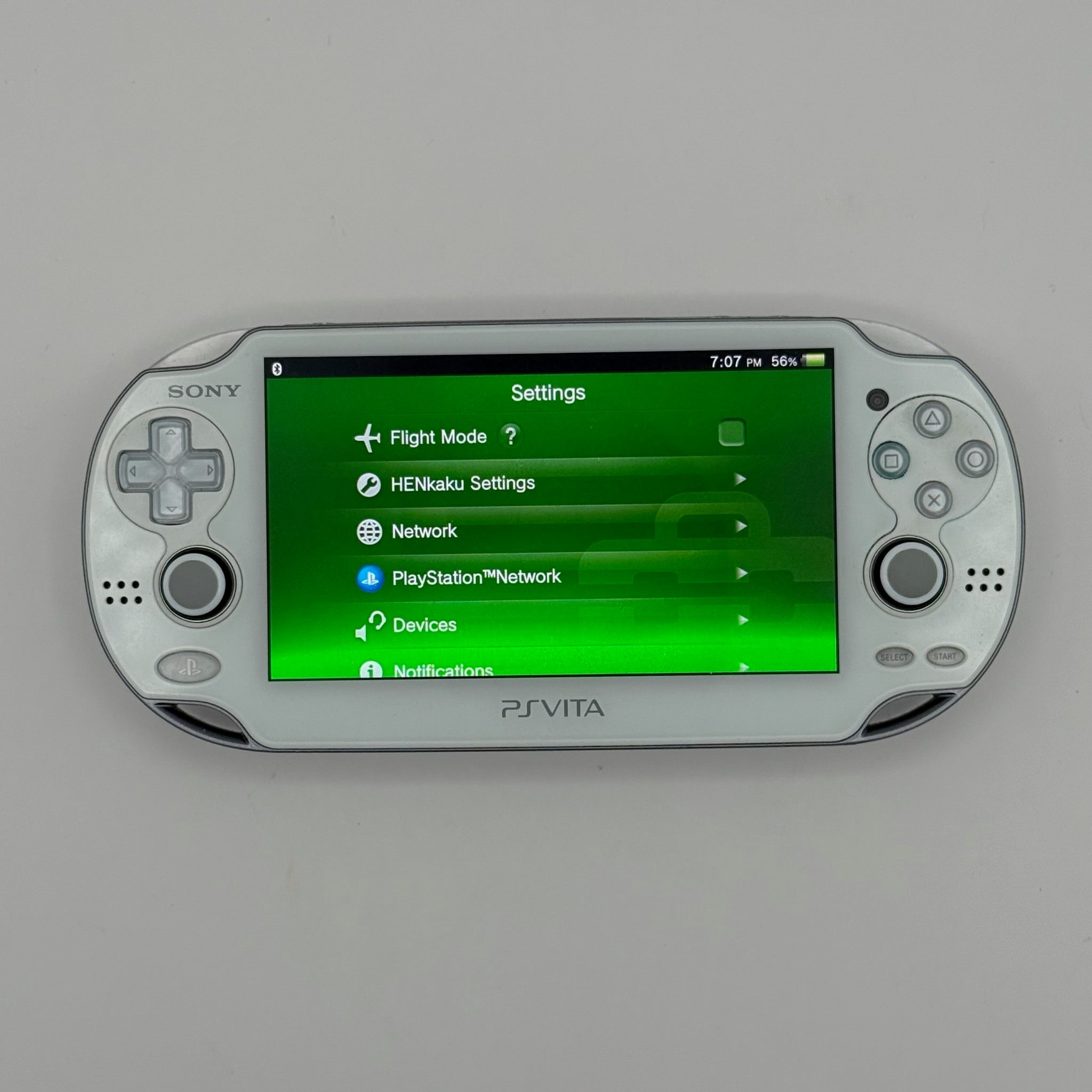 PS Vita PCH-1001 White - Henkaku CFW - Homebrew & Emulation Ready