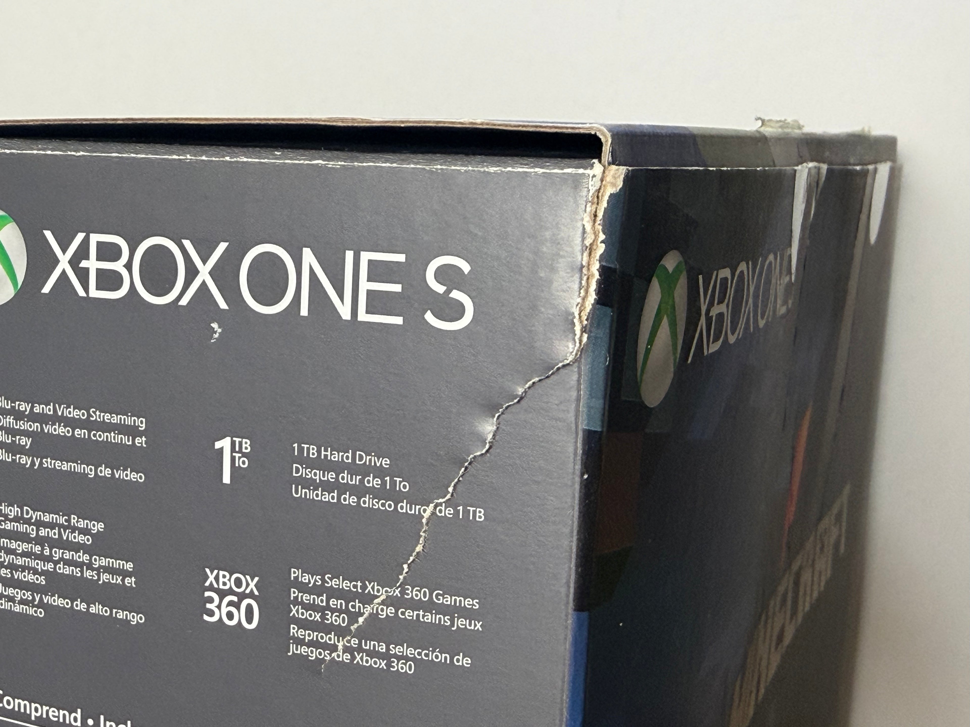 Xbox One S Minecraft Limited Edition 1TB Console with Creeper Controller